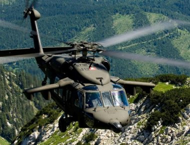 ΕΚΤΑΚΤΟ: Ελικόπτερο με 12 αστυνομικούς και δικαστές συνετρίβη στην ανατολική Τουρκία - Το έριξε το ΡΚΚ; (upd2) (βίντεο)